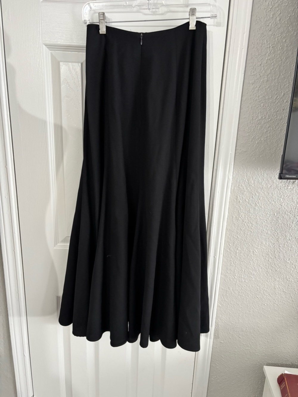 100%Wool Women's Black A-Line Maxi Skirt - Picture 3 of 5